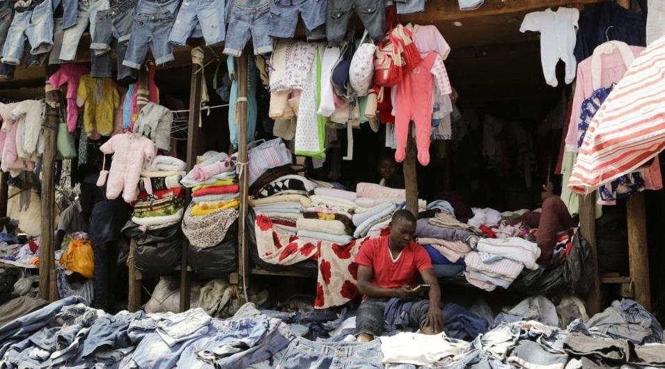中国旧衣服在非洲被哄抢，一天能卖掉20万，女式内衣最受欢迎